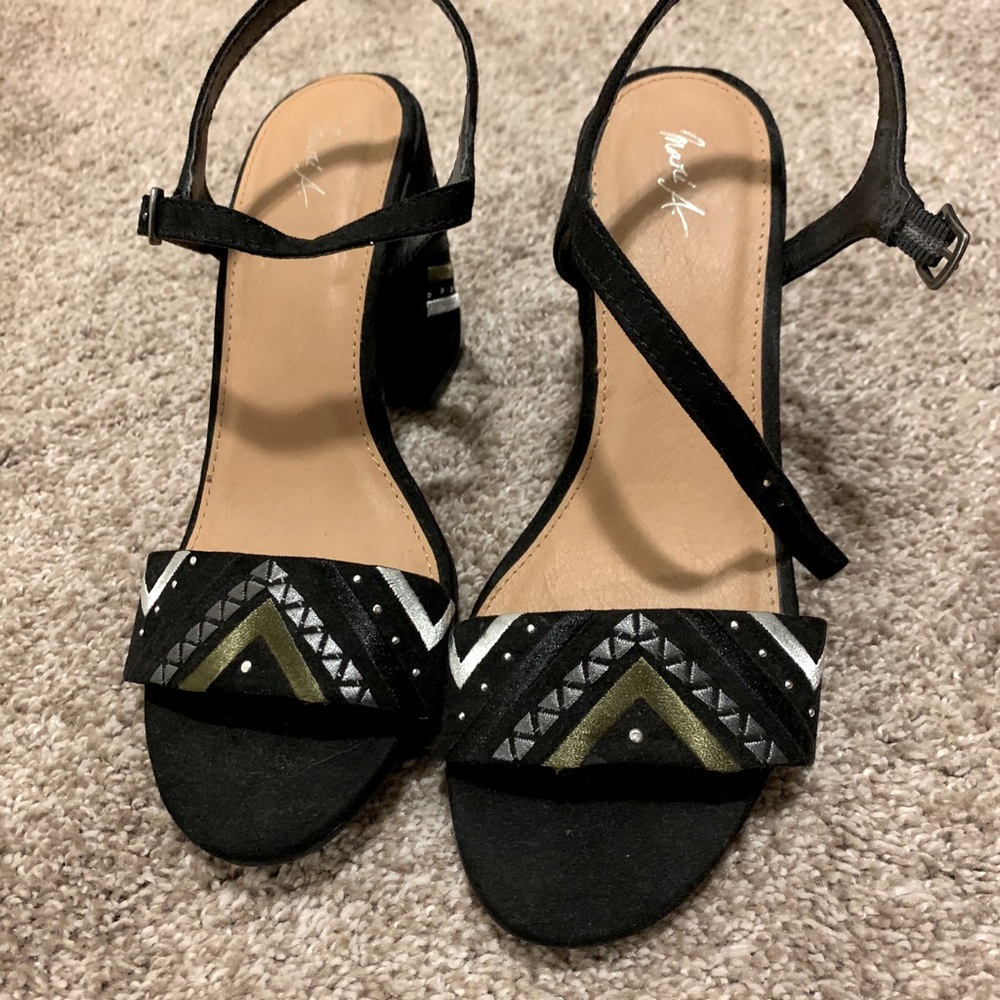 Black patterned heels